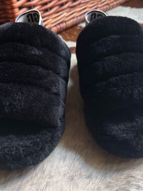 UGG Black Fuzzy Slide Slippers with Logo Strap